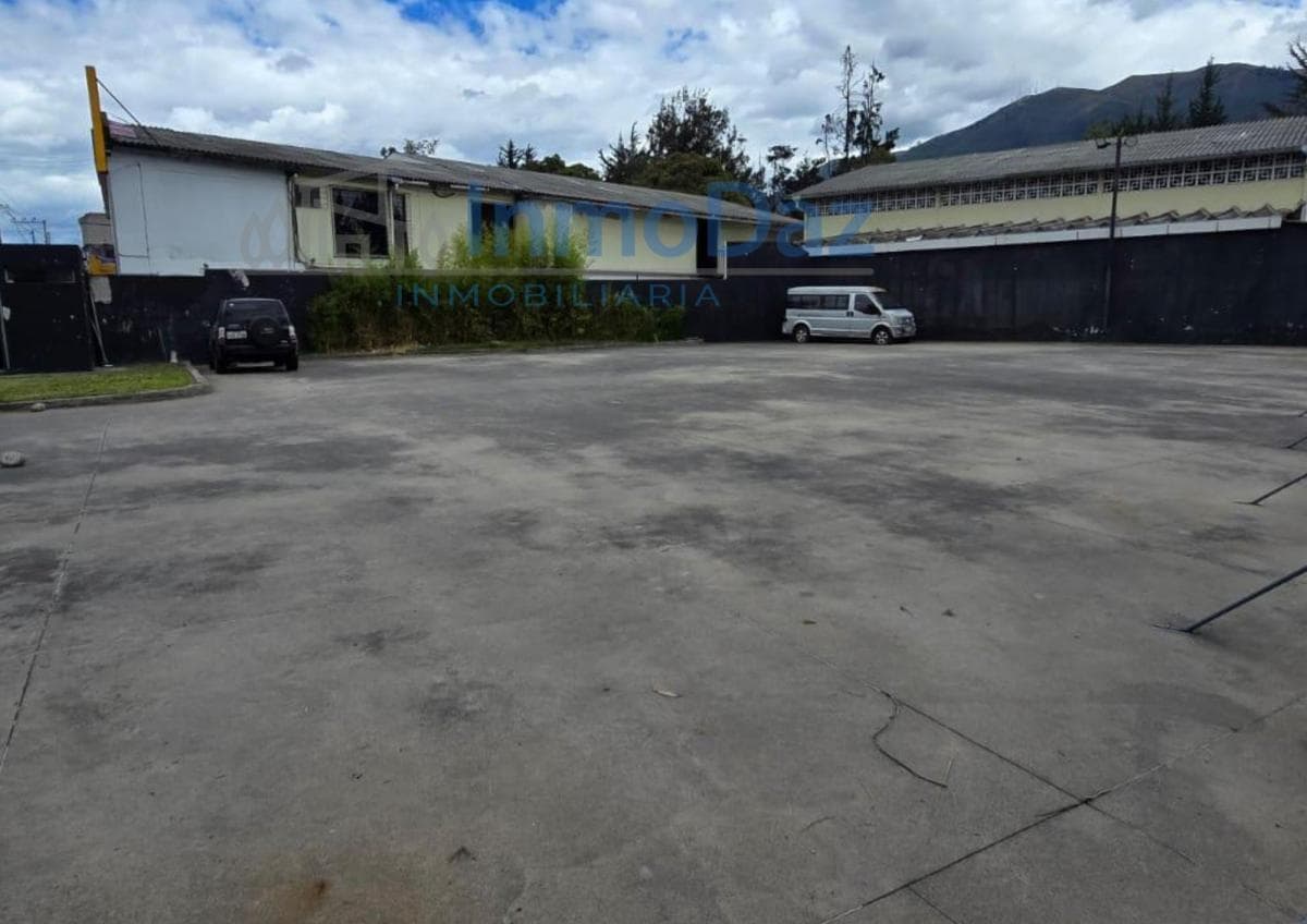 Vendo Terreno en Quito Sector de La Kennedy, Av Galo Plaza Lasso — imagen 9
