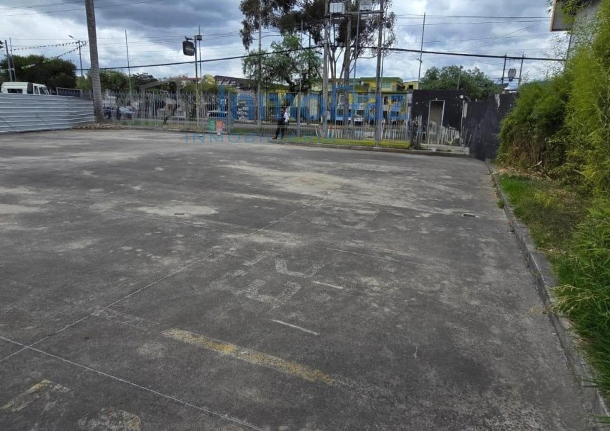 Vendo Terreno en Quito Sector de La Kennedy, Av Galo Plaza Lasso — imagen 7