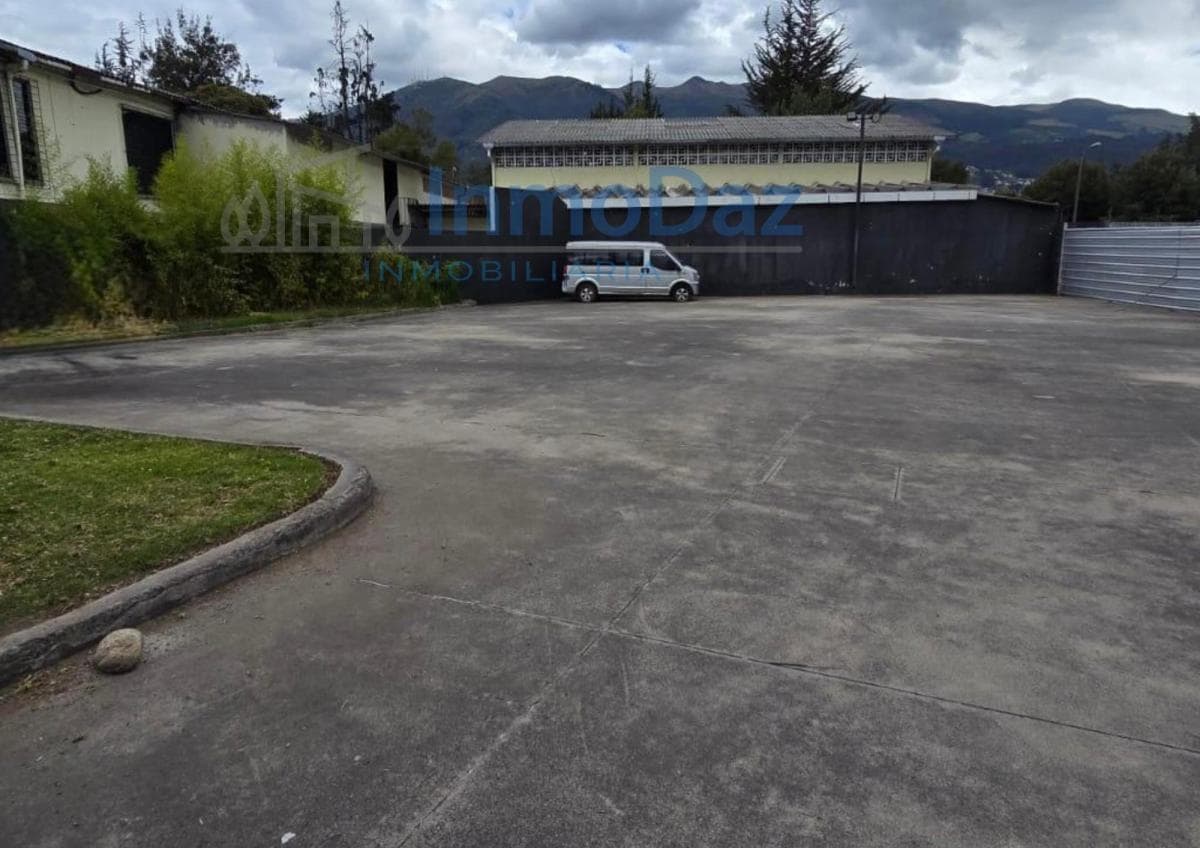 Vendo Terreno en Quito Sector de La Kennedy, Av Galo Plaza Lasso — imagen 4