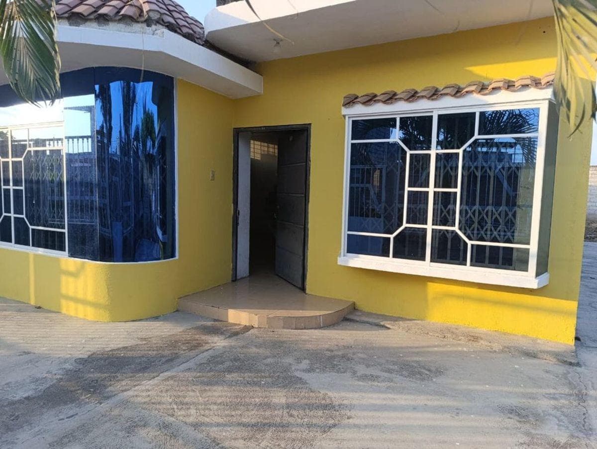 En Venta Casa con Terreno, San Estuardo, Machala, El Oro — imagen 9