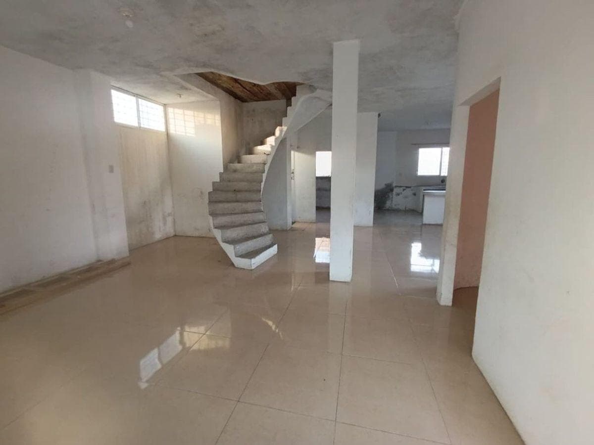 En Venta Casa con Terreno, San Estuardo, Machala, El Oro — imagen 7