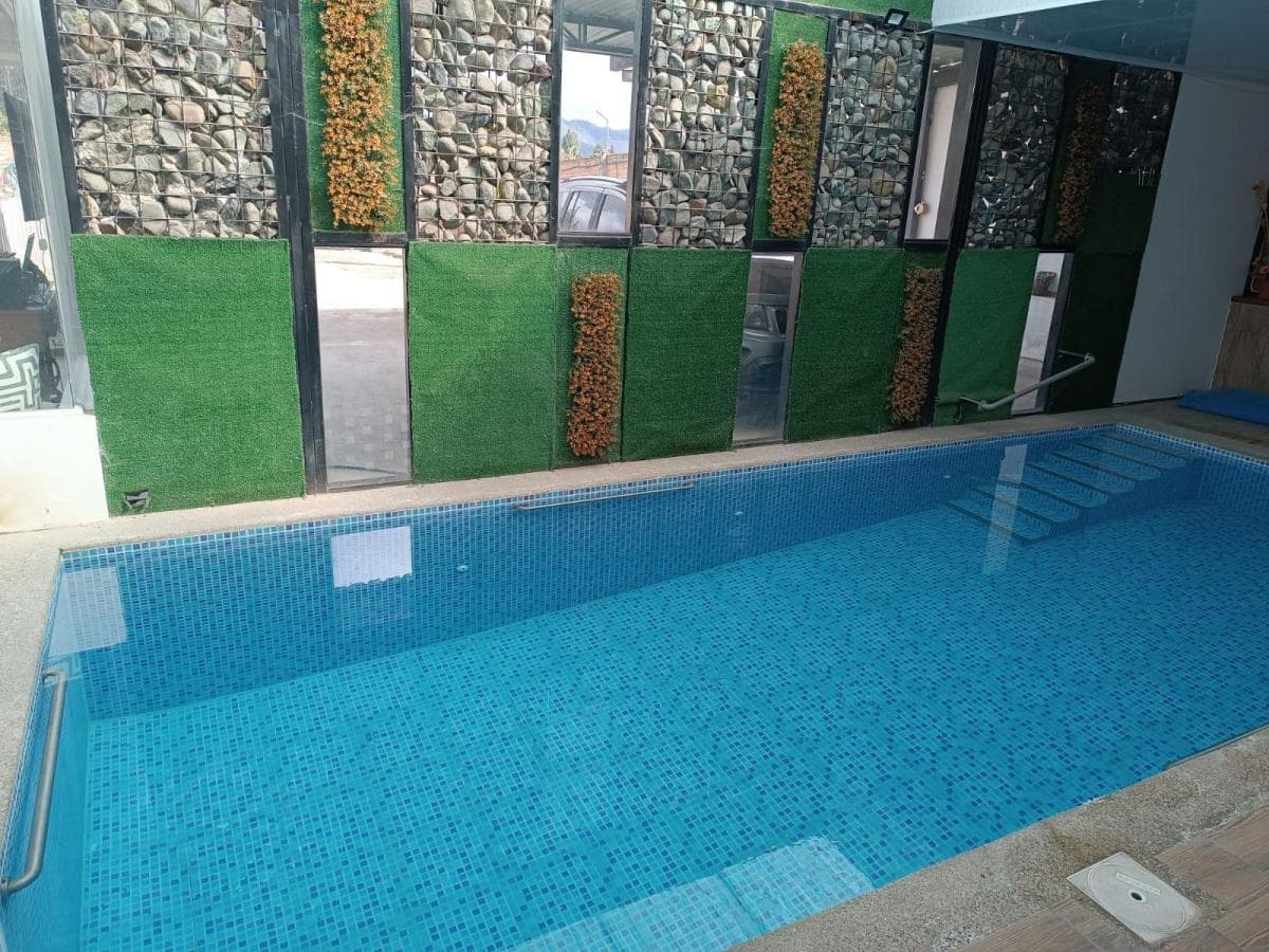 Casa con 1000 m² de Terreno y 4 Dorm. en Venta en Sur de Riobamba, Chimborazo — imagen 4