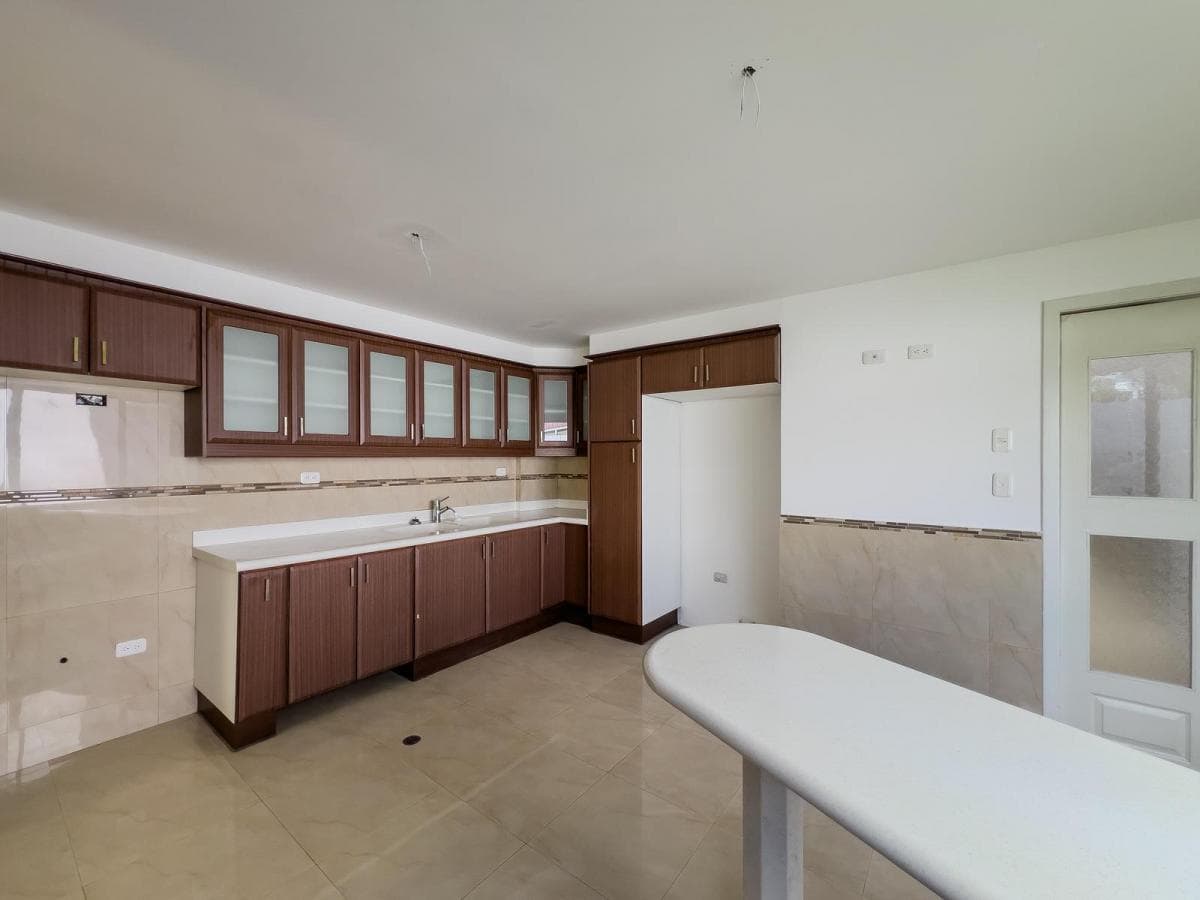 Casa en Venta, Conocoto, Conjunto Fairyland, Av Chillo Jijón — imagen 4