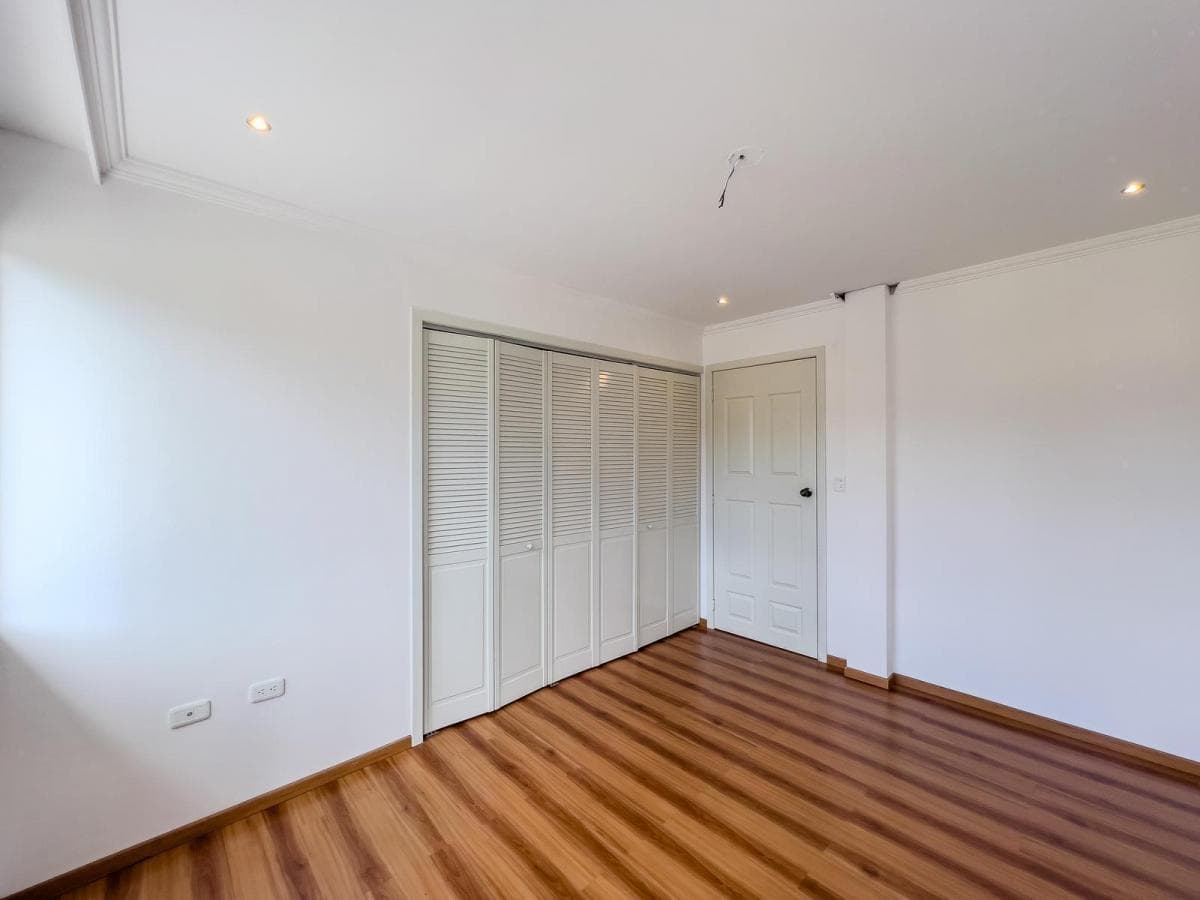 Casa en Venta, Conocoto, Conjunto Fairyland, Av Chillo Jijón — imagen 2