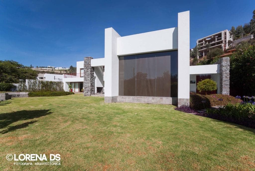 Venta Casa de 630 m - Cumbayá — imagen 1