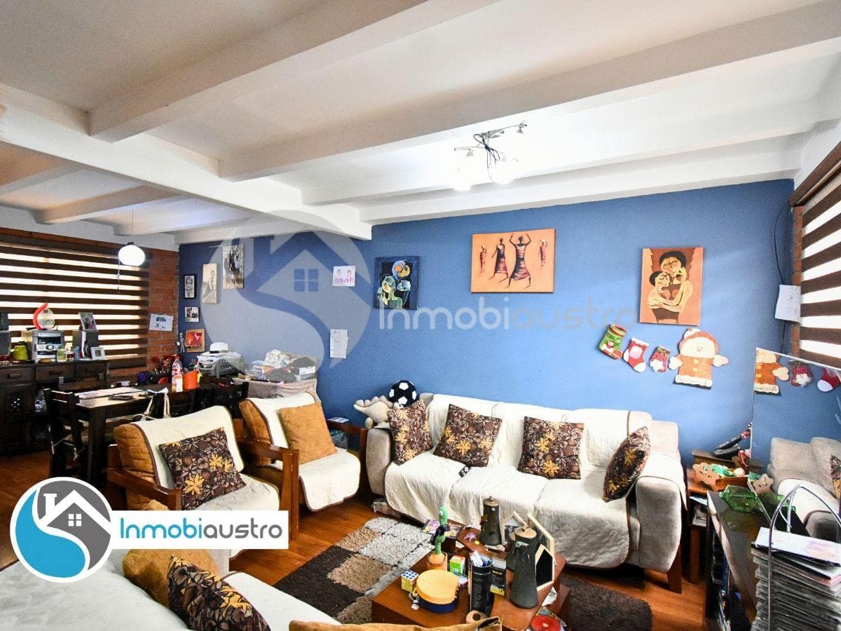 Miravalle, Venta de Casa con Amplio Patio, Azuay — imagen 8
