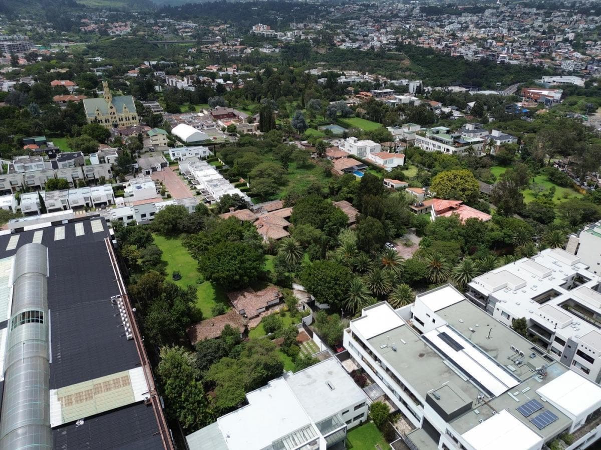 Casa de Venta Dentro de Urbanización, Sector Colegio El Sauce. Constructores — imagen 6