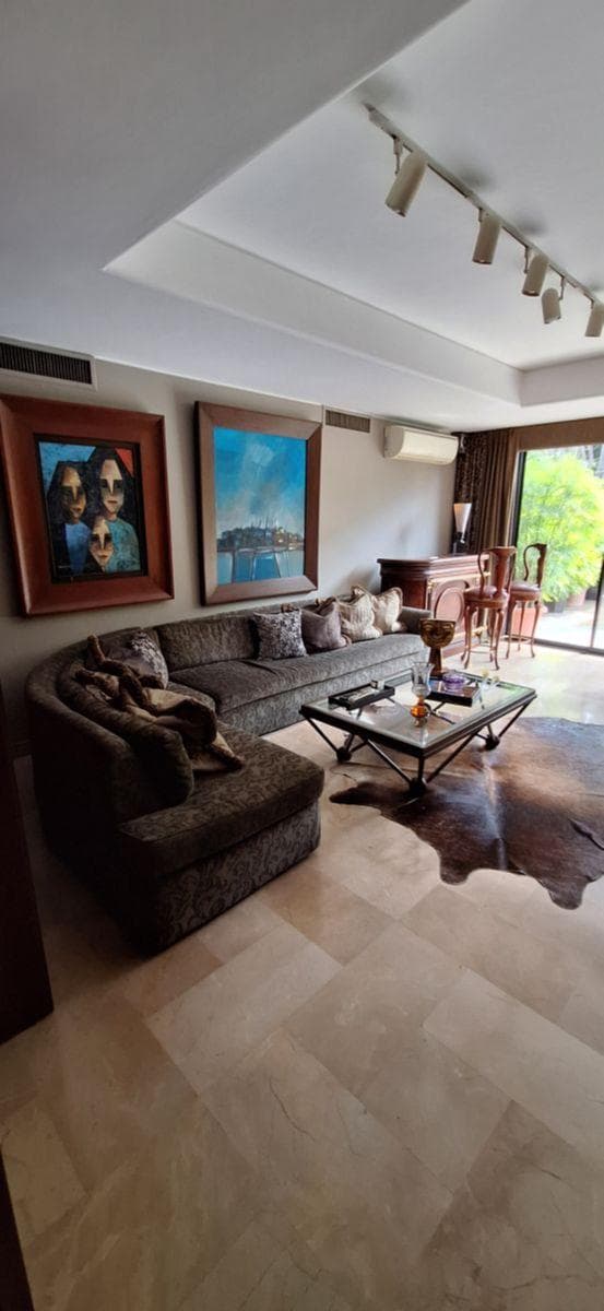 Casa con 875 m² y 4 Habitaciones en Venta en Samborondón, Guayas — imagen 6