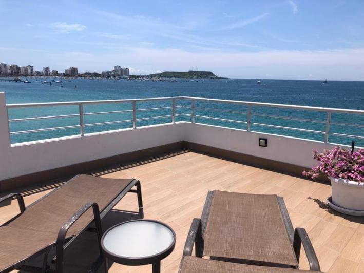 Departamento en Condominio Frente a Playa en San Lorenzo - Salinas — imagen 1