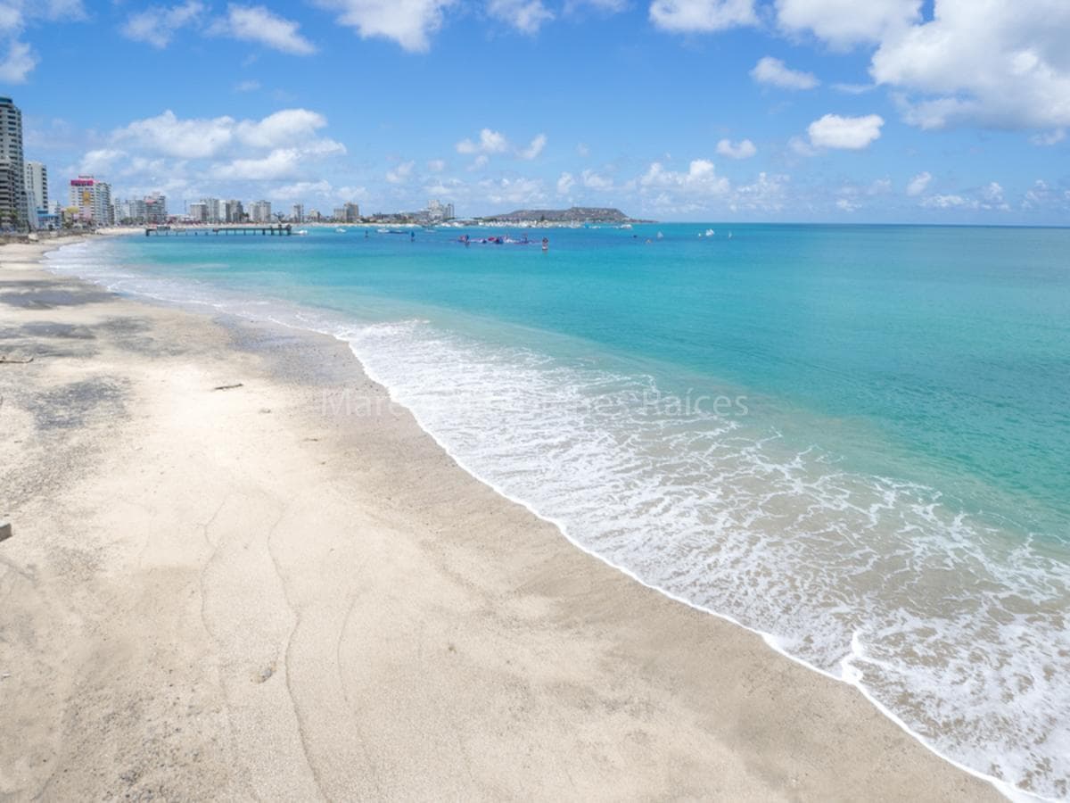 Departamento en Condominio Frente a Playa en San Lorenzo - Salinas — imagen 10
