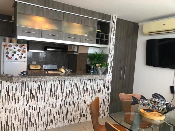 Departamento en Condominio Frente a Playa en San Lorenzo - Salinas — imagen 2