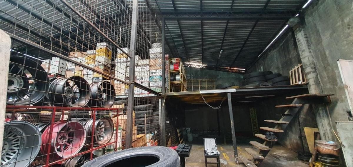 Se Vende Propiedad Sector Av Mariscal Sucre — imagen 9