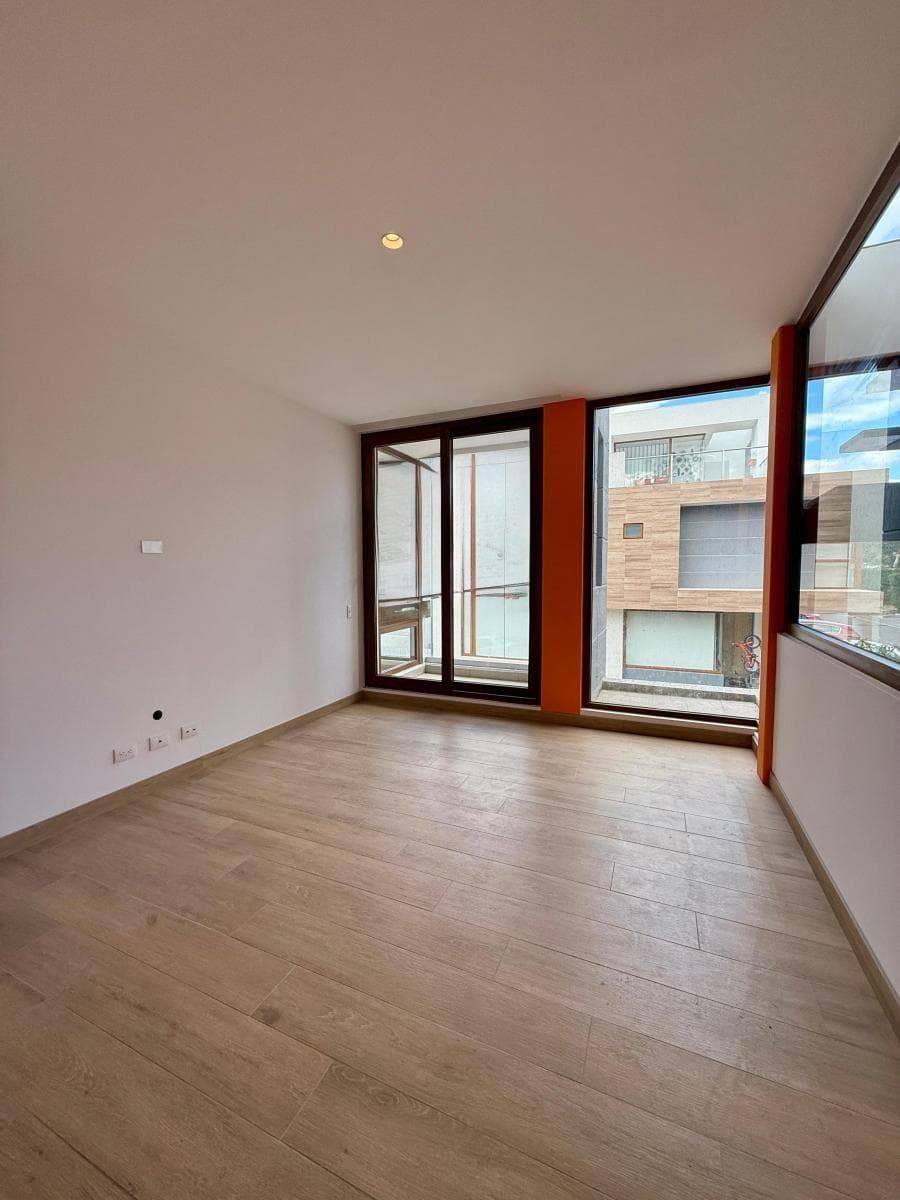 Casa por Estrenar de 3 Habitaciones - en Venta - Tumbaco - 220 m² — imagen 2