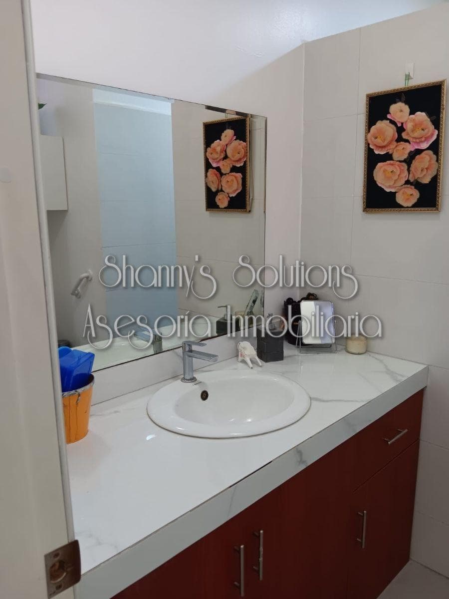 Matices - Venta Casa Sin Amoblar, con 4 Hab, 4 Baños, Patio y Garajes, Guayas — imagen 3