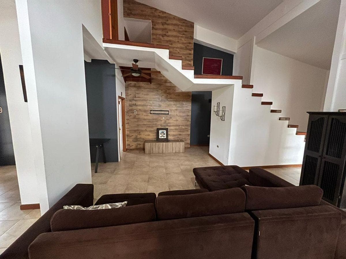 Casa Campestre Amoblada de 306 m² con 4 Habitaciones en Venta en Vía a La Costa, Guayas — imagen 7