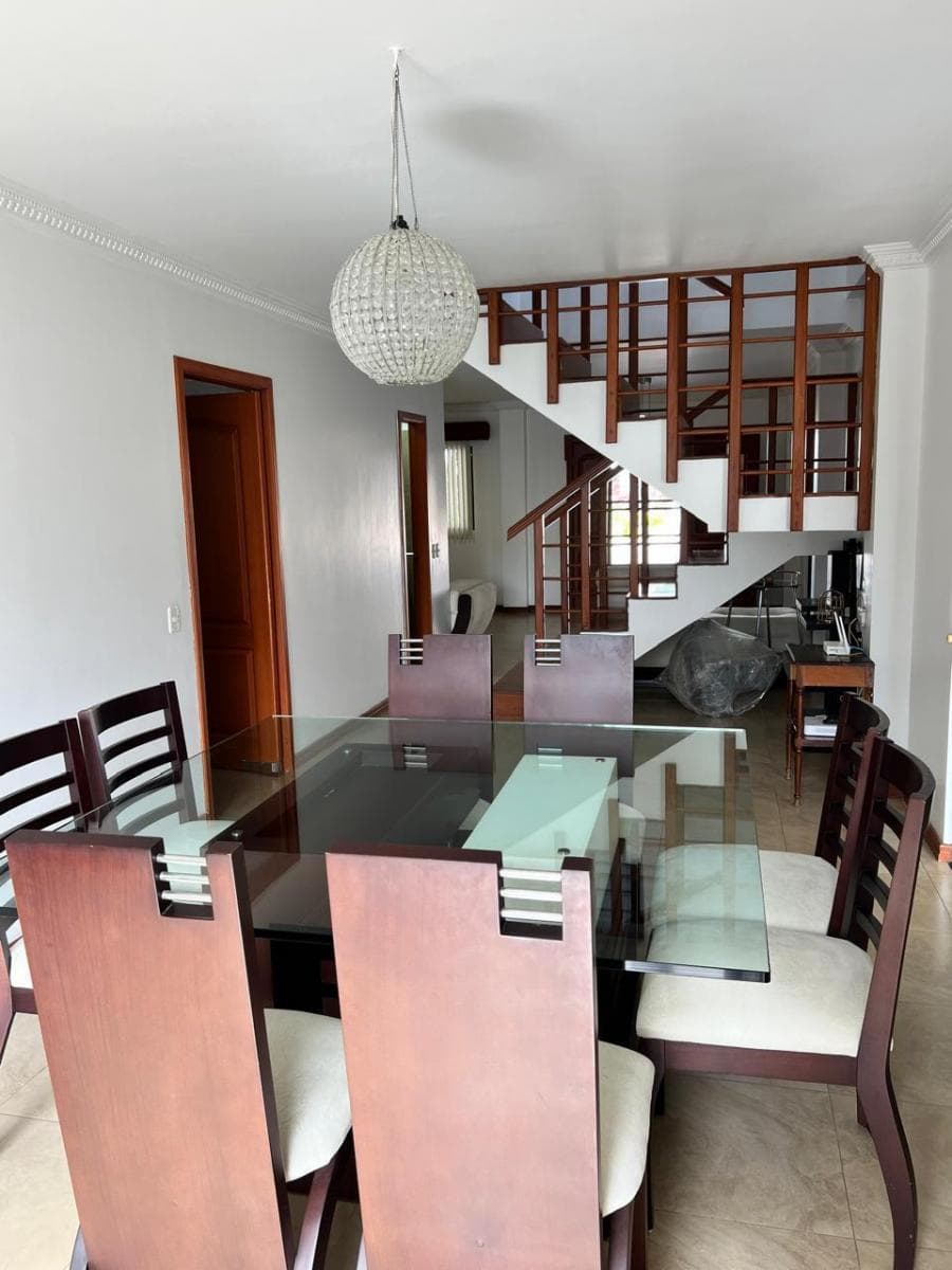 Vendo Oportunidad en Vía a La Costa: Casa con Área 363 m² en Urbanización Los Ángeles, Guayas — imagen 6