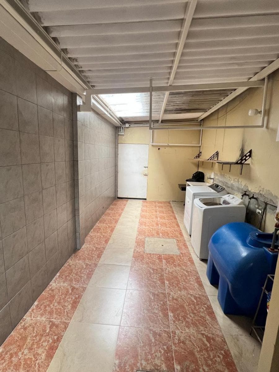 Vendo Oportunidad en Vía a La Costa: Casa con Área 363 m² en Urbanización Los Ángeles, Guayas — imagen 5