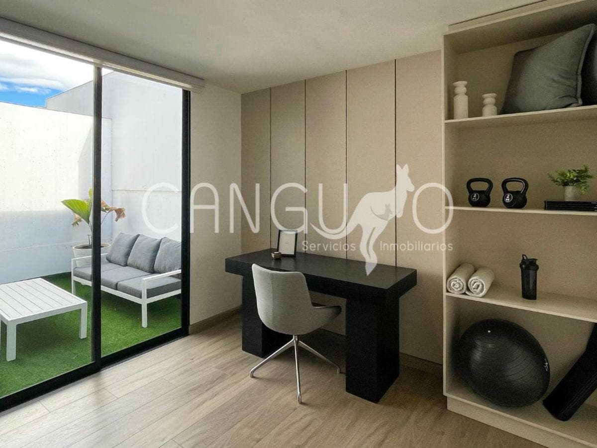 Casa Nueva en Tumbaco con Dormitorio en Planta Baja — imagen 10