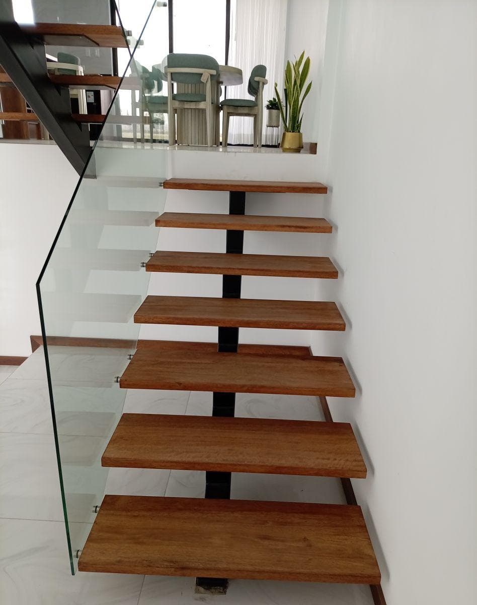 Innovocasa Vende Casas de Lujo en Conjunto, Sector Tumbaco, Santa Rosa — imagen 5