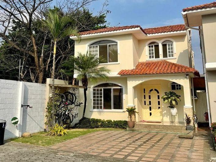 Urbanizacion Santa Maria Casa Grande, Guayas — imagen 1