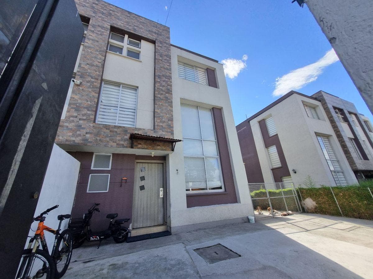 Casa en Venta, La Armenia - Valle de Los Chillos — imagen 9