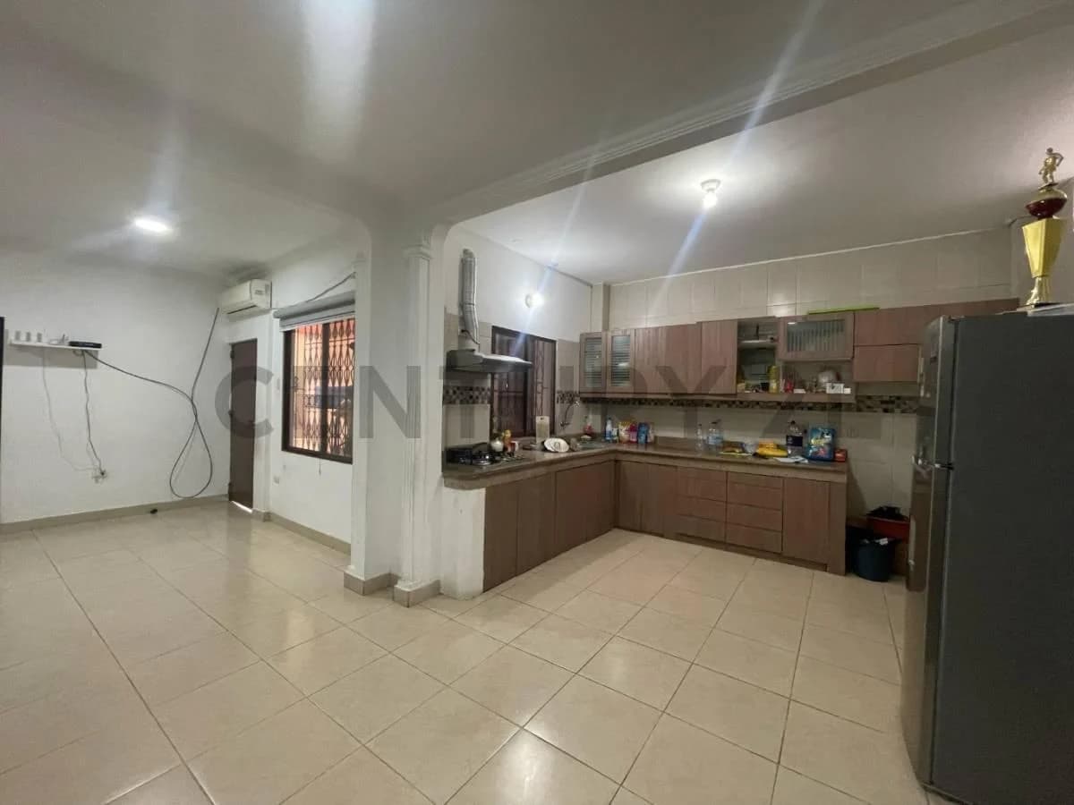Venta de Casa Rentera en El Norte de Guayaquil, Mapasingue, Guayas — imagen 8