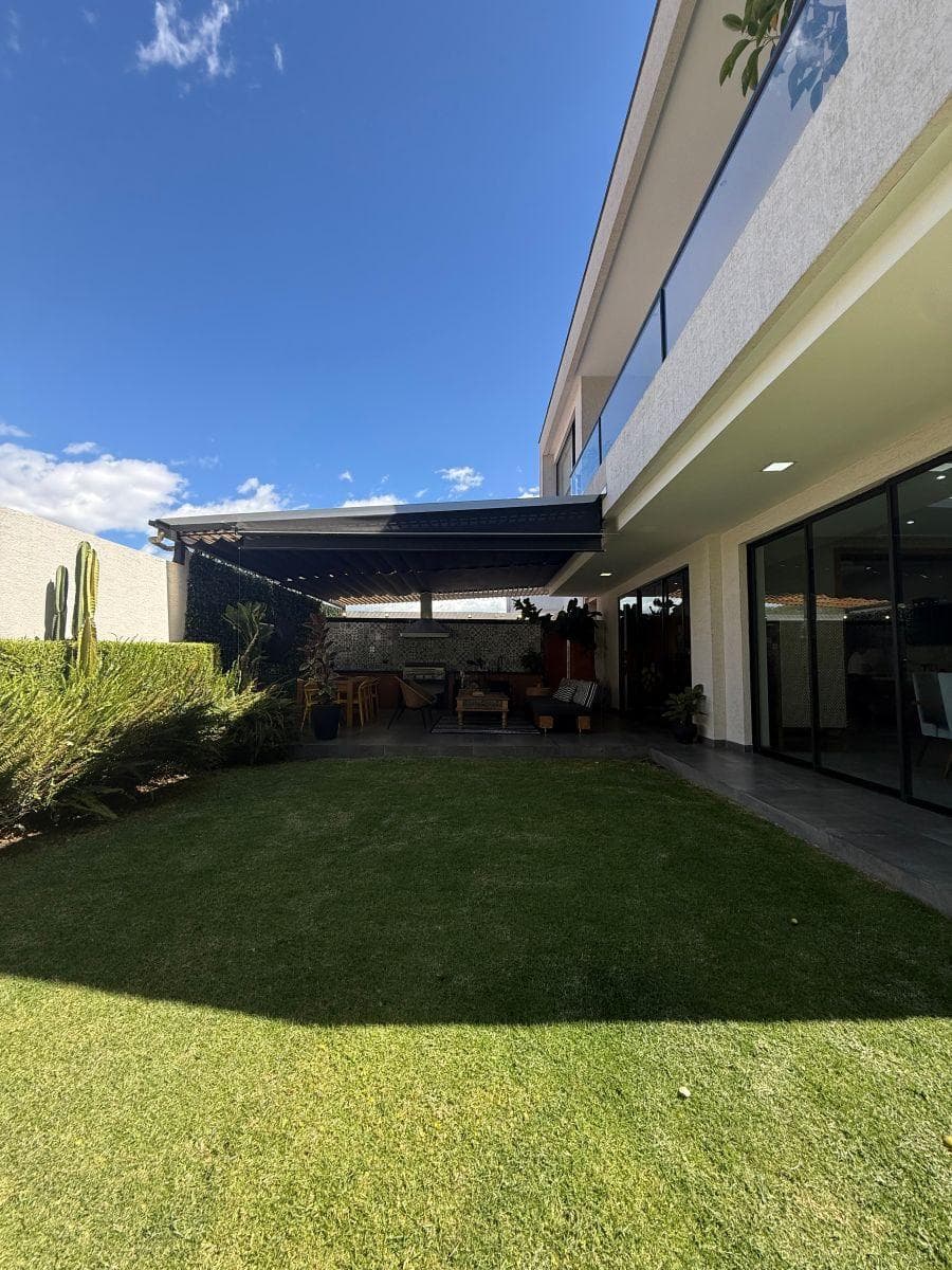 Casa Moderna con 3 Habitaciones y Estudio, Amplia, Excelente Ubicación en Yanazarapata — imagen 3