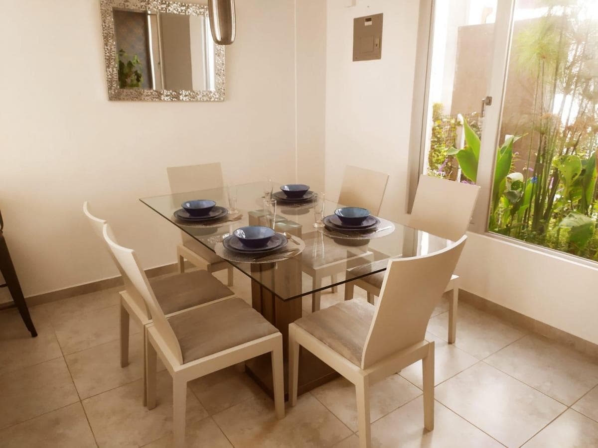Casas Vip Modernas con Piscina y Áreas Verdes en Urbanización Privada con Doble Seguridad — imagen 9