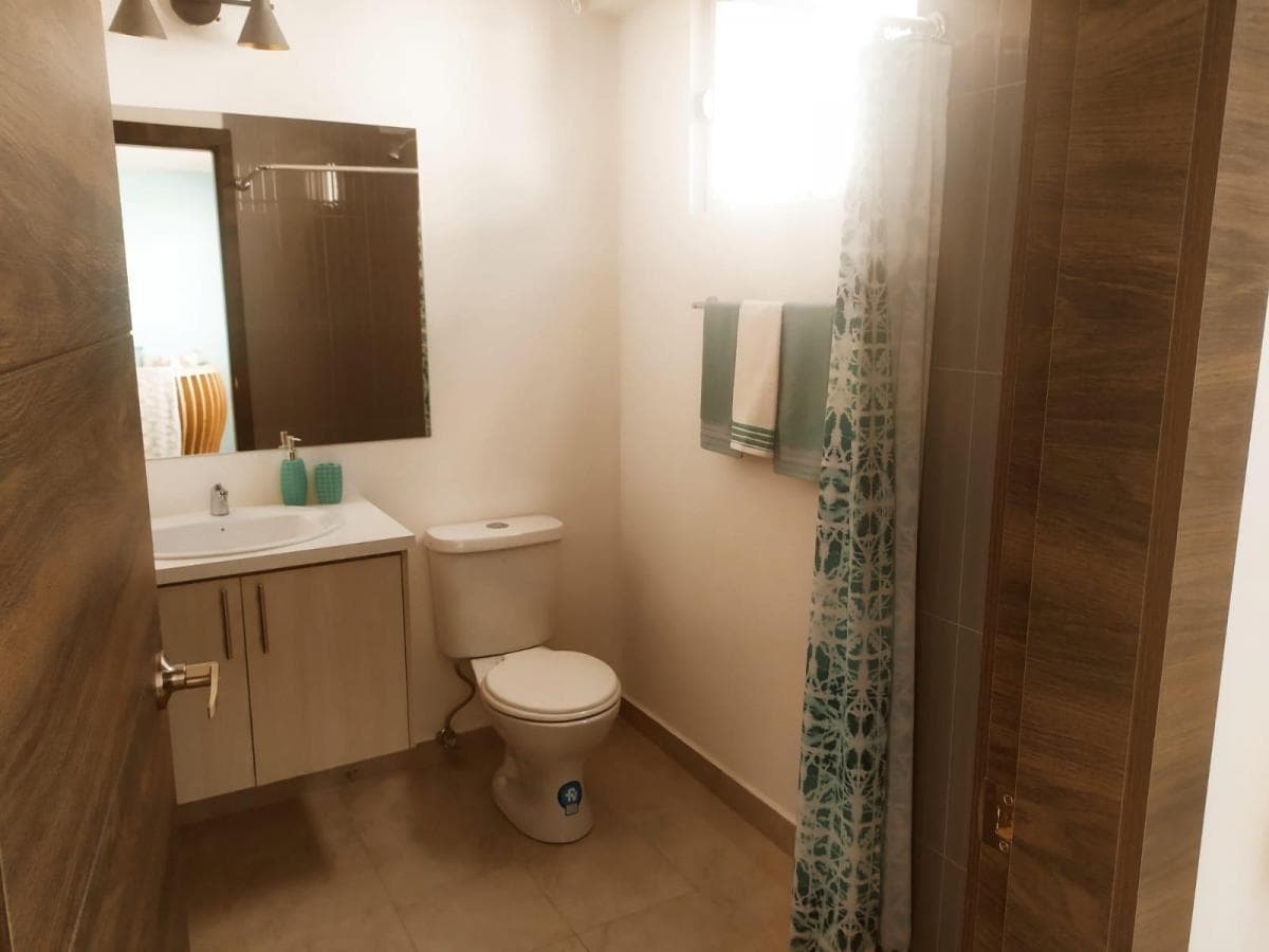 Casas Vip Modernas con Piscina y Áreas Verdes en Urbanización Privada con Doble Seguridad — imagen 7