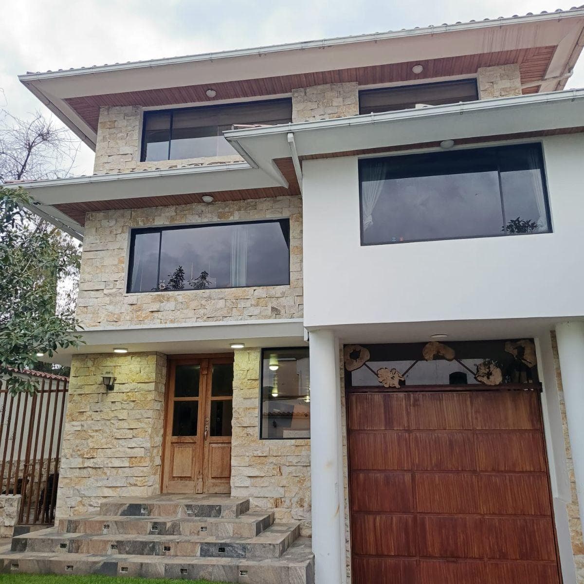 Casa con Piscina 1400 m² en El Valle de Los Chillos San Gabriel — imagen 10