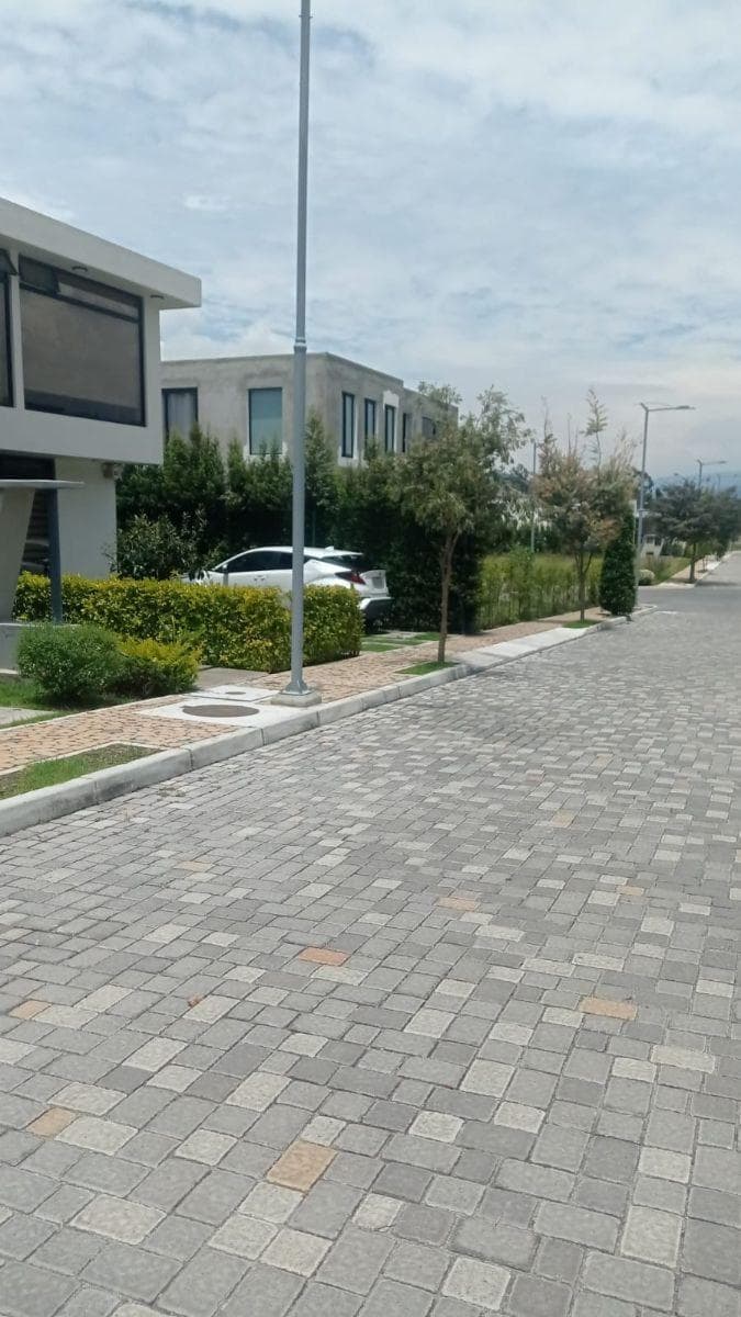 Amplia Casa por Estrenar en Collaqui (Ac) — imagen 1