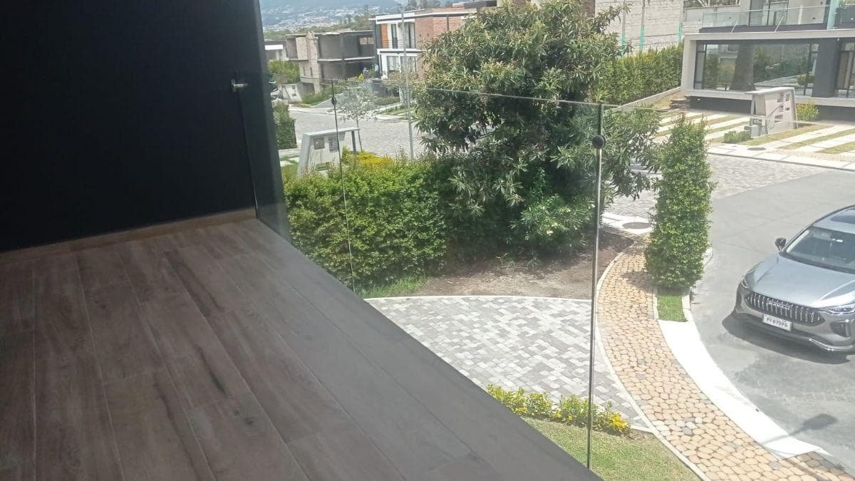Amplia Casa por Estrenar en Collaqui (Ac) — imagen 9