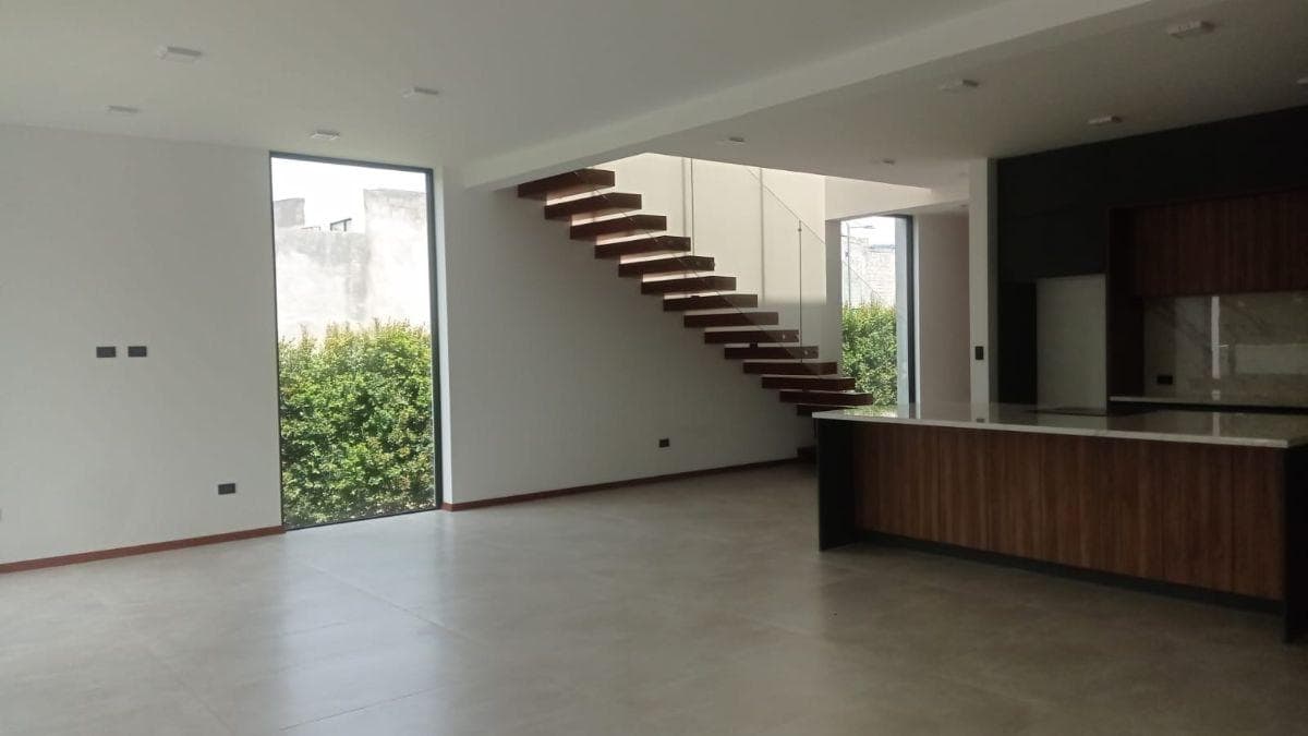 Amplia Casa por Estrenar en Collaqui (Ac) — imagen 7