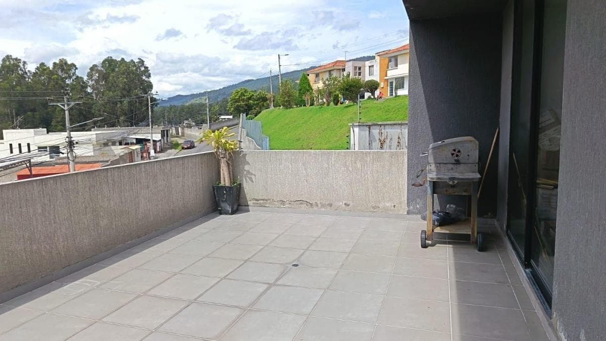 Se Vende Casa San Miguel Conocoto Conjunto Jardines de La Colina — imagen 7