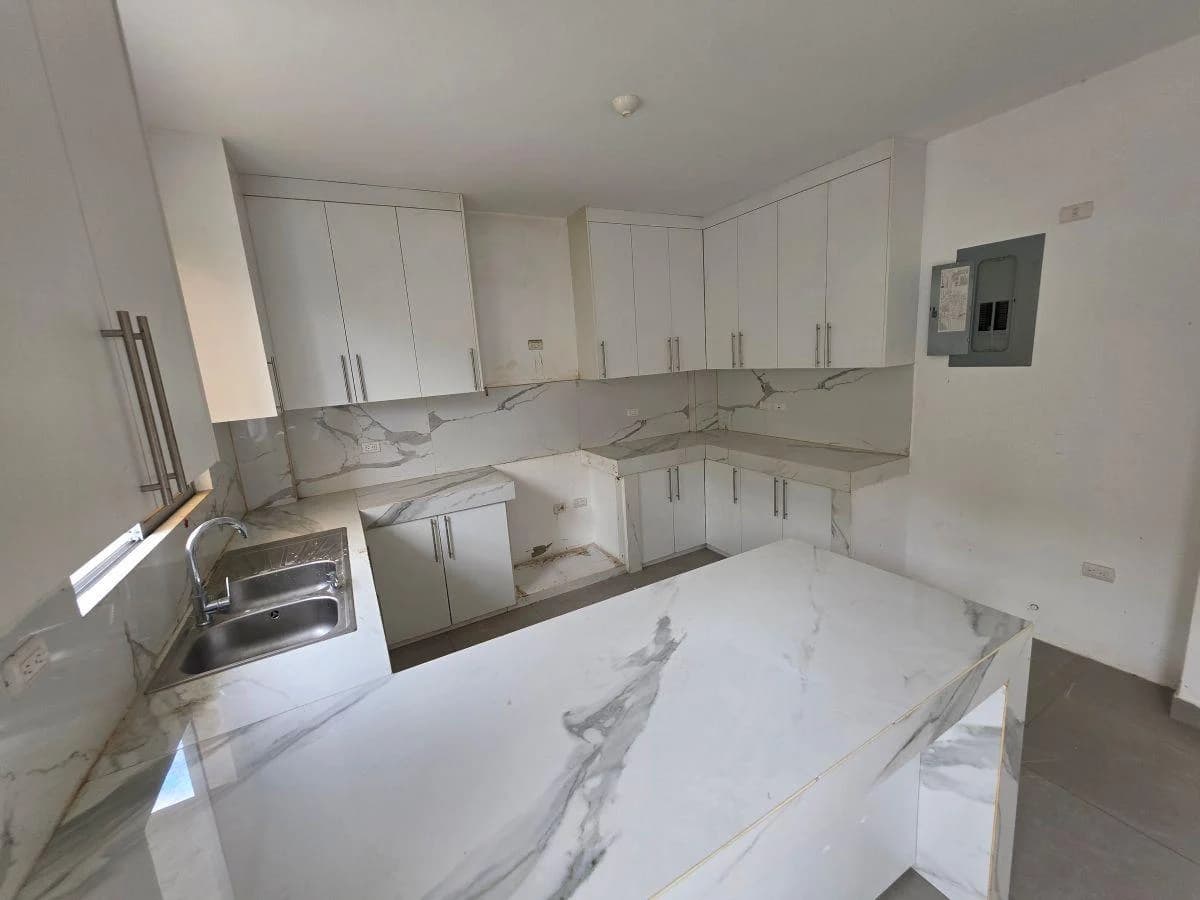 Casa de 3 Dorm. en Venta - La Joya Etapa Turquesa - Sector Aurora Daule, Guayas — imagen 8