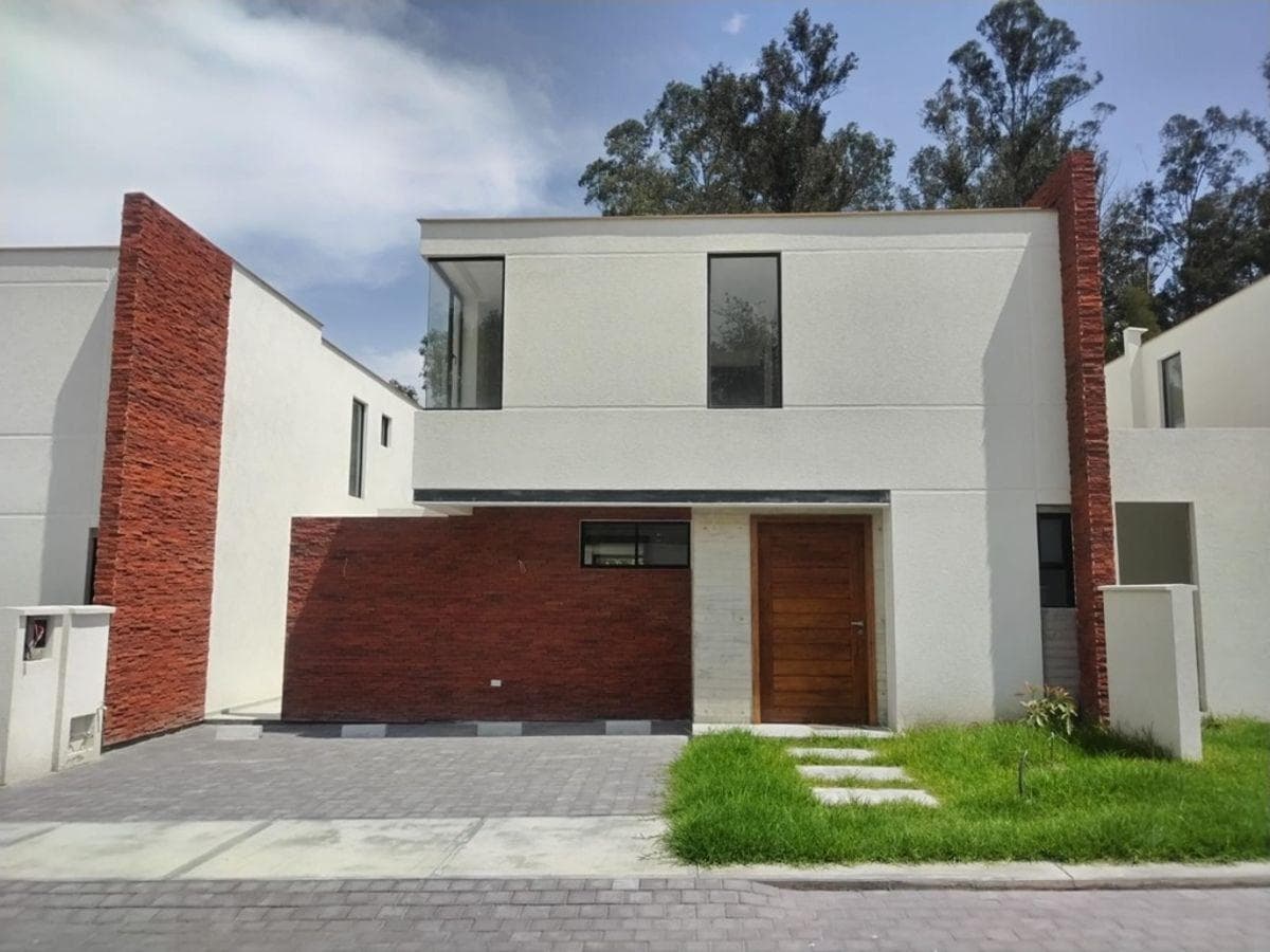Casa en Venta a Estrenar en Sector Tumbaco Quito Ecuador — imagen 1