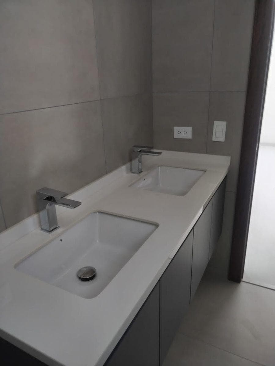 Casa en Venta a Estrenar en Sector Tumbaco Quito Ecuador — imagen 5
