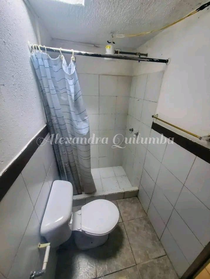 Casa de 3 Habitaciones en Venta Ubicada en Prados de Calderón — imagen 2