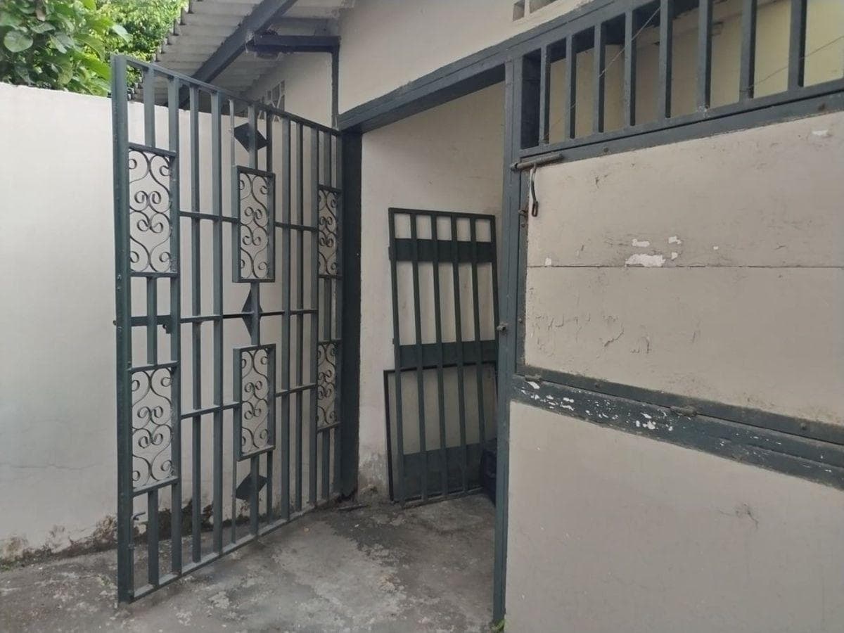 Vendo Casa de Dos Pisos, Dos Dptos. Independientes, Urdesa Central, Norte de Guayaquil - J. Moncada, Guayas — imagen 3
