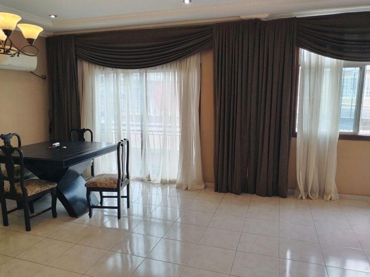 Vendo Casa de Dos Pisos, Dos Dptos. Independientes, Urdesa Central, Norte de Guayaquil - J. Moncada, Guayas — imagen 2