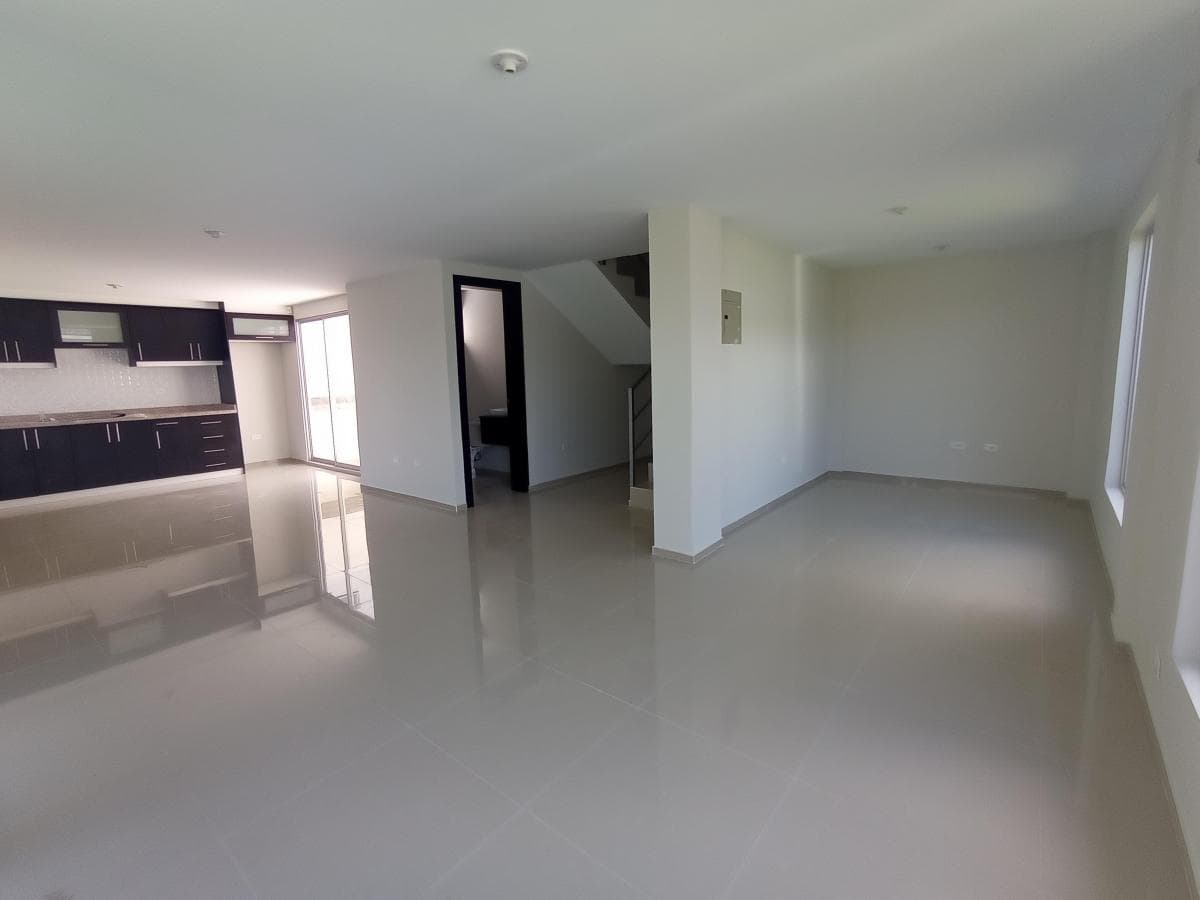 ¡Tu Inversión en Alangasi (Concepción): 2 Casas de 140 m² Para Familias — imagen 7