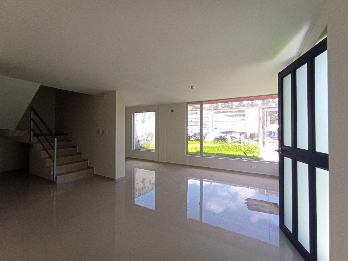 ¡Tu Inversión en Alangasi (Concepción): 2 Casas de 140 m² Para Familias — imagen 6