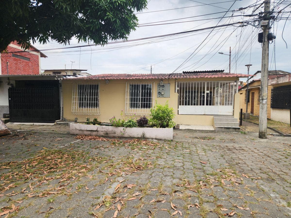 Vendo Alborada Séptima Etapa, Casa Rentera, 3 Suithes, Acepto Biess, Guayas — imagen 10