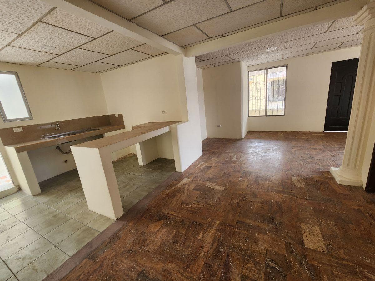 Vendo Alborada Séptima Etapa, Casa Rentera, 3 Suithes, Acepto Biess, Guayas — imagen 6