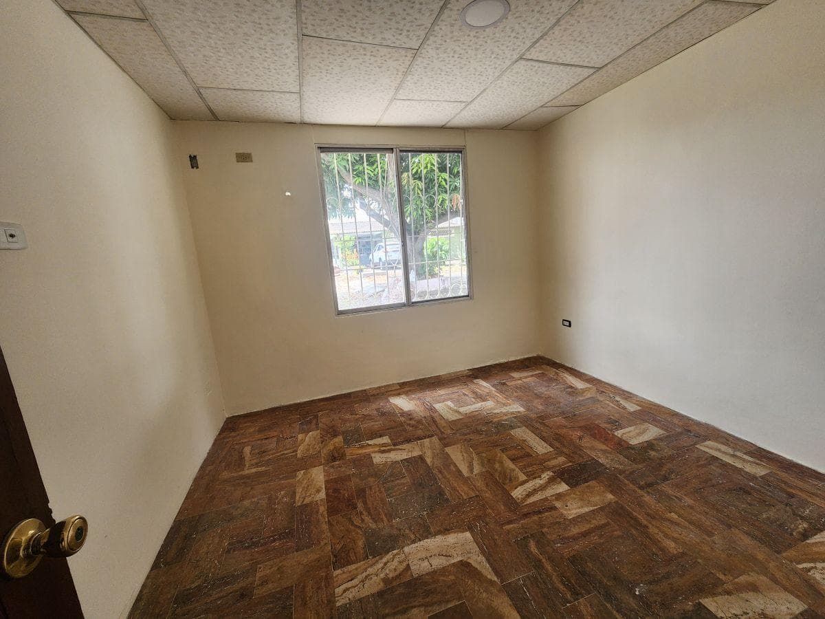 Vendo Alborada Séptima Etapa, Casa Rentera, 3 Suithes, Acepto Biess, Guayas — imagen 5