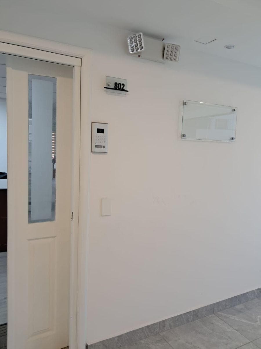 Vendo Oficina República del Salvador 118 m² — imagen 6