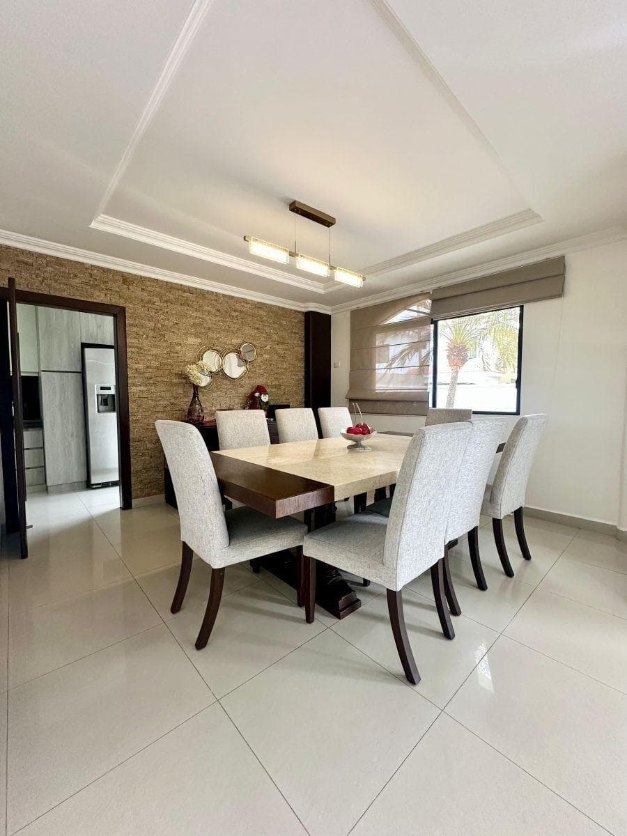 Samborondón Km 7 Vista Sol Casa de Venta, Guayas — imagen 1