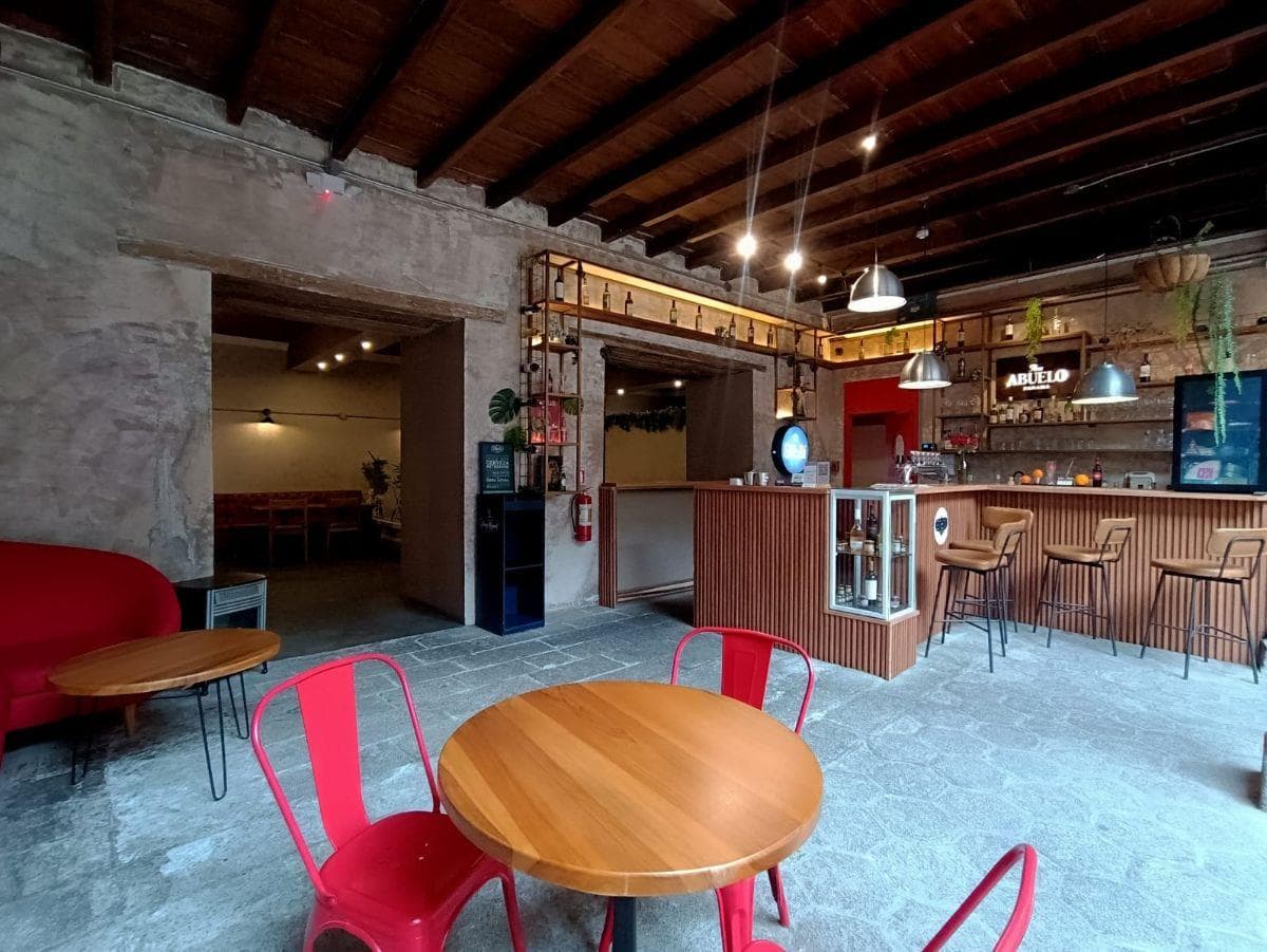 Bar Restaurante, Marca Posicionada en Quito, Plaza San Francisco — imagen 7