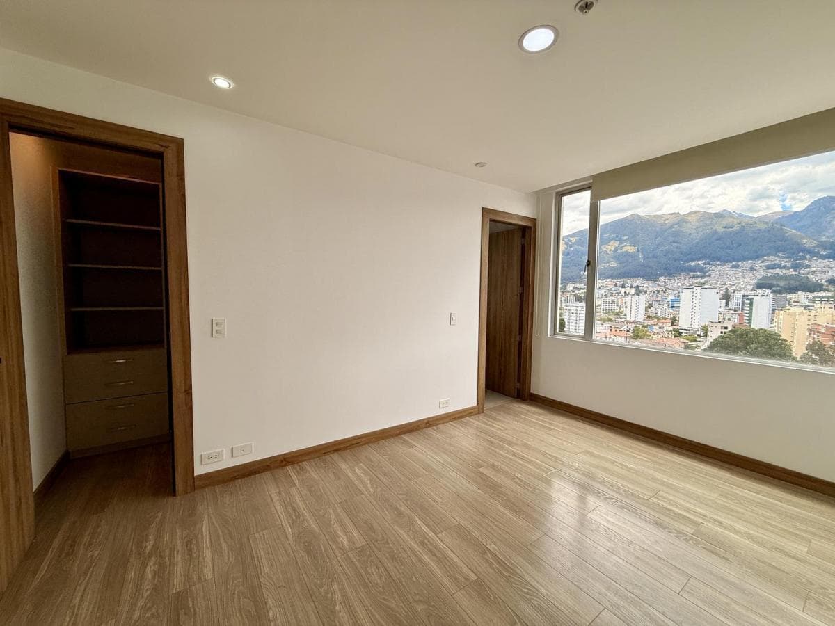 Departamento en La Mariscal — imagen 5