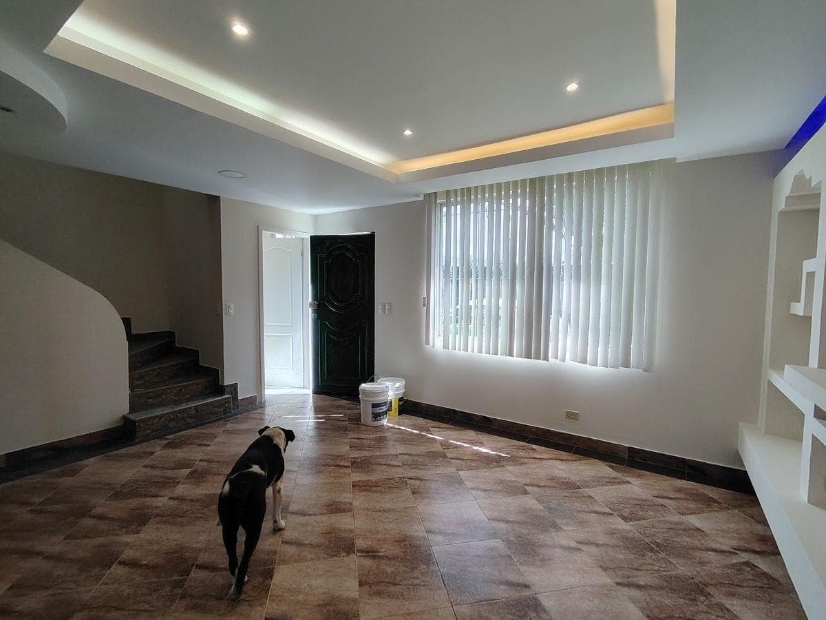Arriendo Terreno con Casa Ideal Negocios Sector Tola Chica — imagen 2